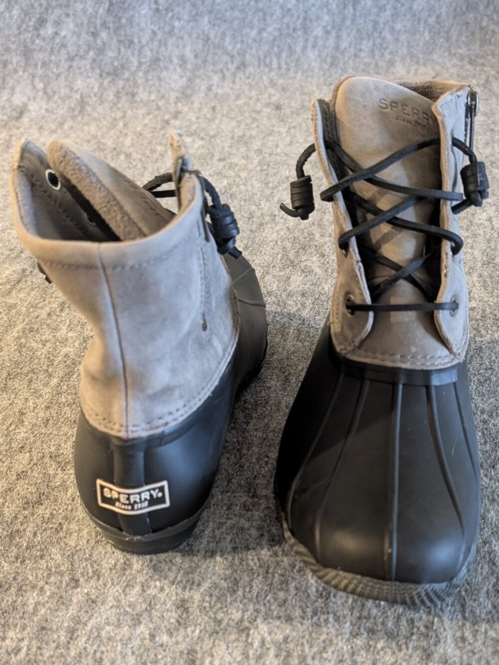 Sperry Duck Boots Womens Size 8 Black Gray Lace Up STS81732